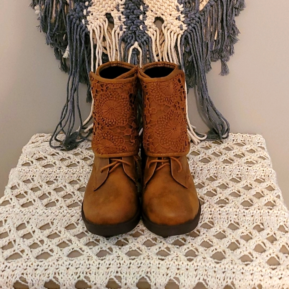 ‼️BOGO‼️Booties! Brown size 7